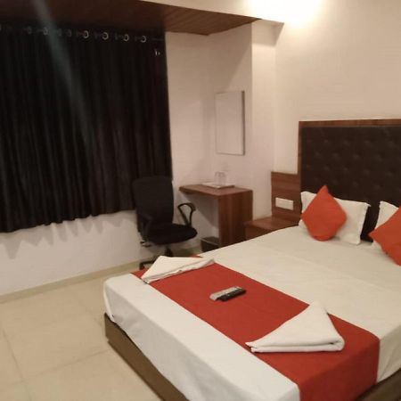 Hotel Sai Deep Lodging By Wb Inn Navi Mumbai Exterior photo